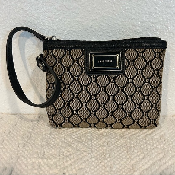 Nine West Black and Tan Wristlet Mini Purse - Picture 1 of 3